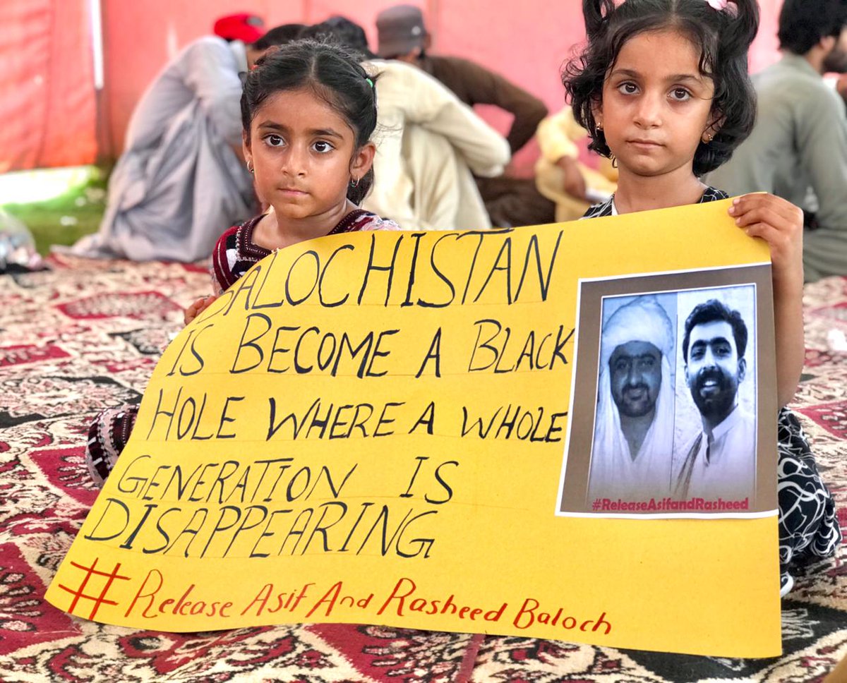 Mahgul d/o missing Rasheed baloch & Mahliqa d/o missing Asif baloch are sitting in the 3-days hunger strike camp set up in-front of the Islamsbad press club, asking for the safe recovery of their enforcedly disappeared fathers (since Aug 2018).

#ReleaseAsifAndRasheed
#SaveBaloch
