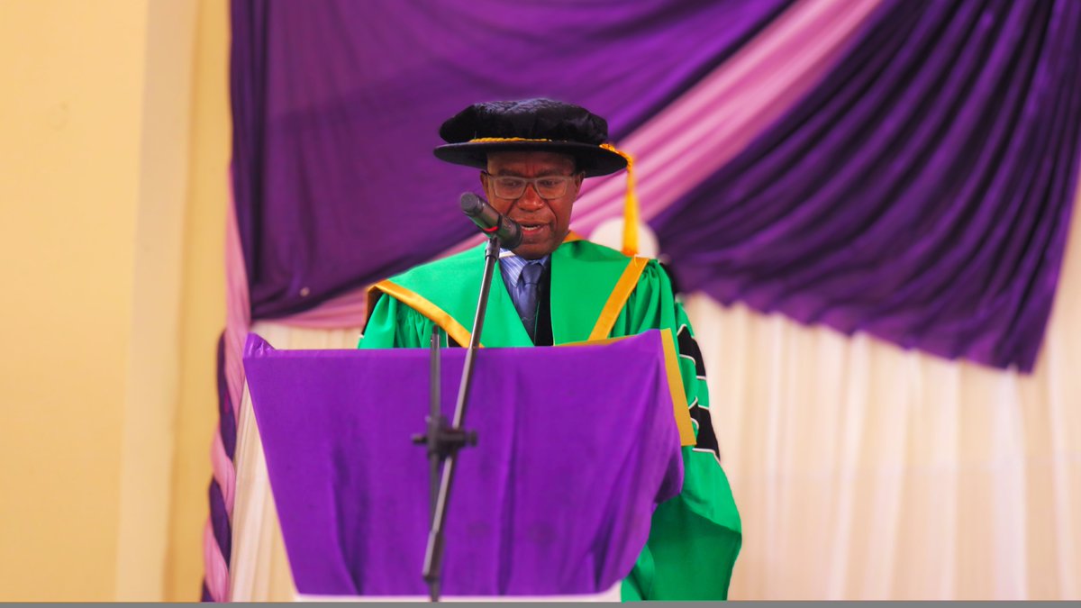 UTCzim's tweet photo. UTC Principal Reverend Dr. Kupakwashe Mtata Welcomes Staff and Students As Second Semester Begins - August 2023
https://t.co/SAGL78Pu0I

#FutureLeaders #weareUTC #ProudUTCians #SpesUnica #Uniquehope #ecumenism #LeadingTheologically #UTC #MyUTC #highereducation  #EnrollWithUs https://t.co/ftW2frC7RR