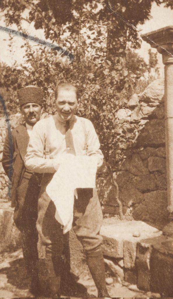 30 Ağustos, Türk milletinin varoluş mücadelesinin en büyük zaferlerinden biridir. Gazi Mustafa Kemal Atatürk’ün önderliğinde kazanılan bu zafer, milli iradenin gücünü tüm dünyaya göstermiştir.

#30AgustosZaferBayramı kutlu olsun!

#30Agustos #Atatürk