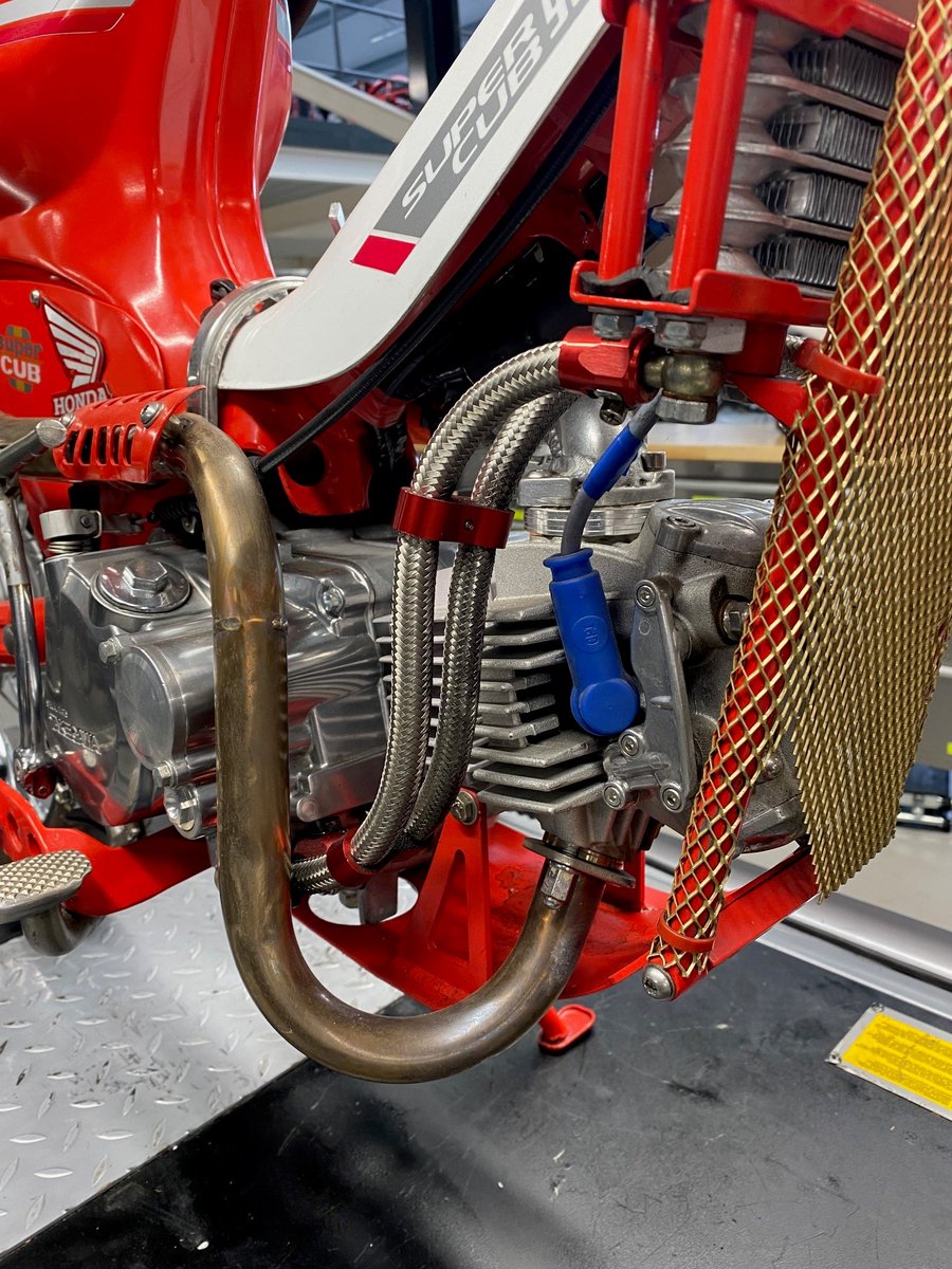 Motorcyclesolo's tweet photo. Workshop Wednesday #abitdifferent @ProBikeUK https://t.co/mPGtrYOaTD