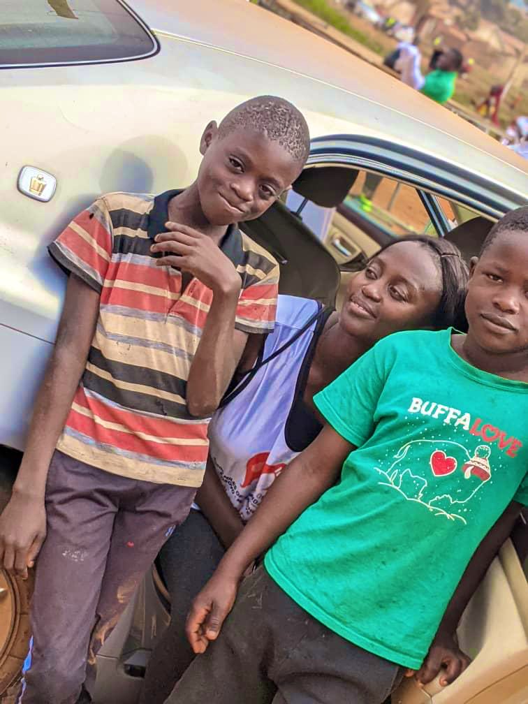 MercyBrightieN's tweet photo. I find peace in children, meet my new friends Jeremiah and Ibra who joined us during the 1000 miles for Kosovo Makindye Gheto. 
Just with a little mentorship, lives can be changed, goals fulfilled, futures lightened
#mentorship https://t.co/sRxmnSDahL