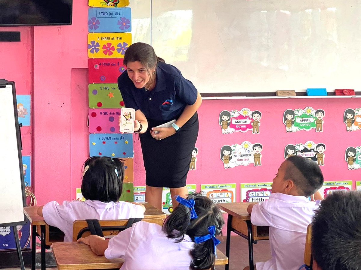 We would like to introduce Esperanza, a public administrative worker for the legal system in Spain. Esperanza is now on her second week in our Chiang Mai, Thailand English Education Volunteer Program!
volunteerthailand.org/english-educat…
#volunteerthailand #volunteerchiangmai #friendsforasia