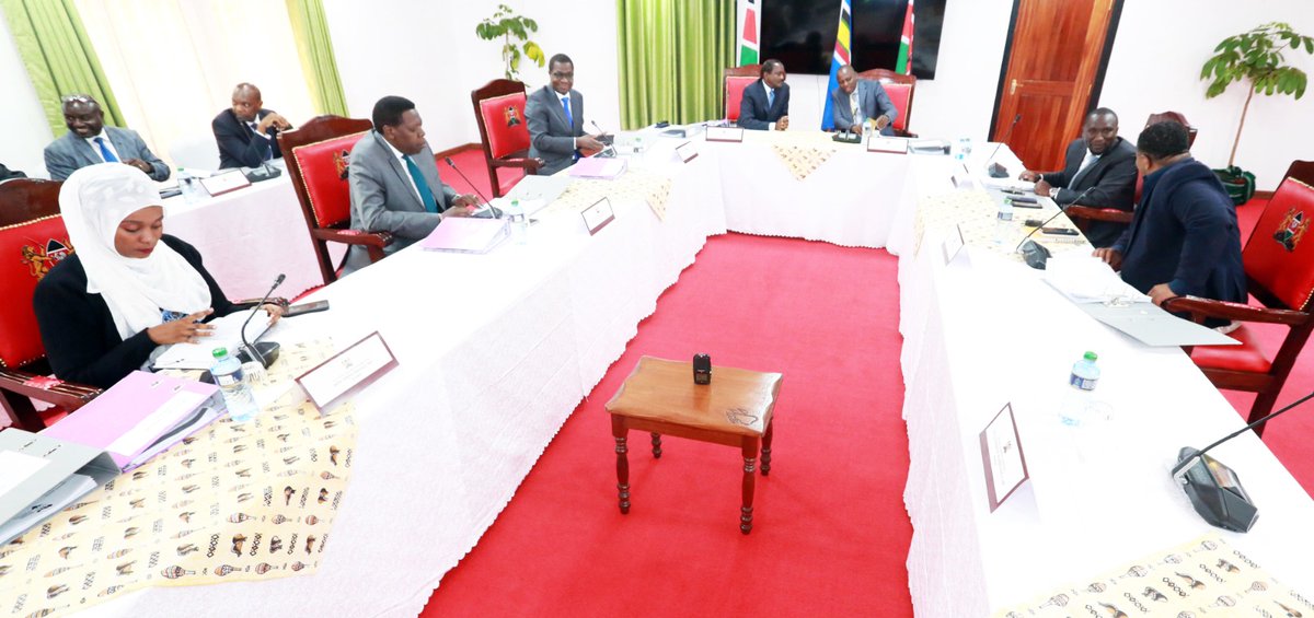 skmusyoka's tweet image. Change happens by listening and then starting a dialogue with Kenyans ready to serve our beloved Nation. That is what we are fostering at Bomas of Kenya with Co Chair @KIMANIICHUNGWAH of the National Dialogue Committee.