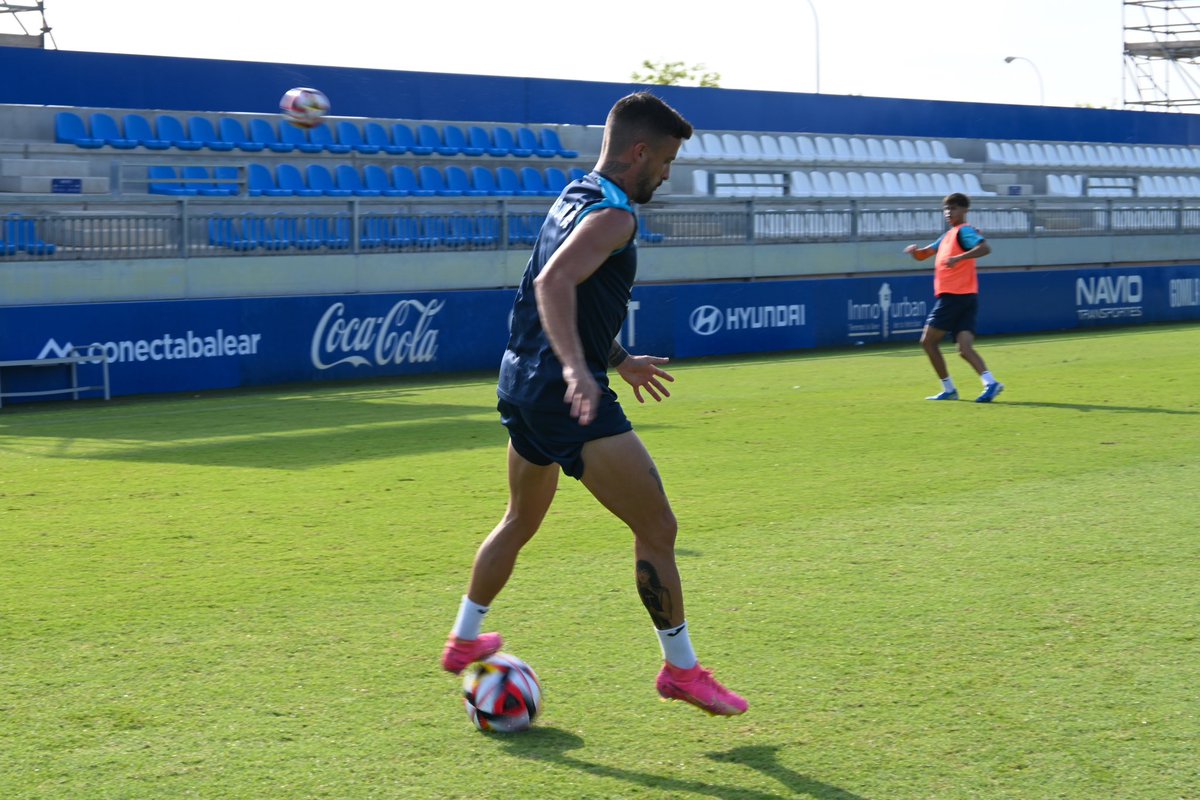 atleticbalears's tweet photo. 🥵 Toma esa, @javimor82059625. https://t.co/OHhU7gPBGG