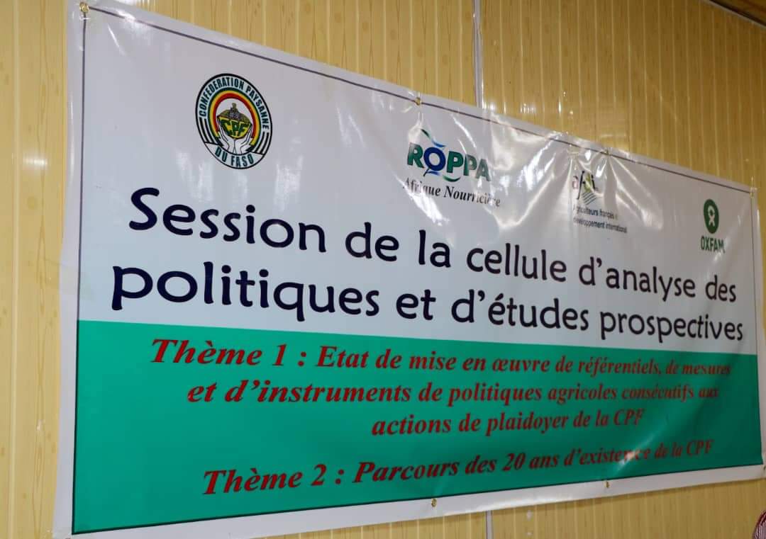 roppainfo's tweet photo. 🌱🇧🇫 CPF, a #ROPPA member, ramps up efforts for sustainable agriculture in Burkina Faso! Successful #CAPEP session to enhance agricultural policies and foster adaptation to climate change. For more : https://t.co/22Av7a8CKt
Together for a stronger agricultural future! 💪 https://t.co/6gD7R0j8Xx