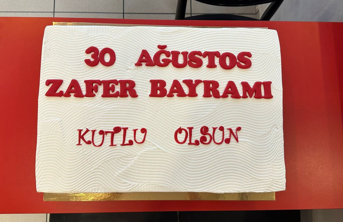 Yaşasın Gazi Mustafa Kemal Atatürk, Yaşasın Türkiye Cumhuriyeti,Tam Bağımsız Türkiye.