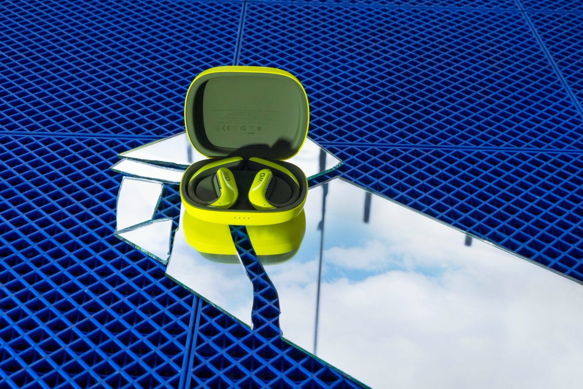 Oladance_OWS's tweet photo. The OWS Pro forms a three-point arc support structure, compatible with different ear shapes. Whether you're running, cycling, or hitting the gym, they fit your every move. πββοΈ π¨ #OWSPro #CreatingSoundToLiveWith #oladance https://t.co/6YK01dHDCz