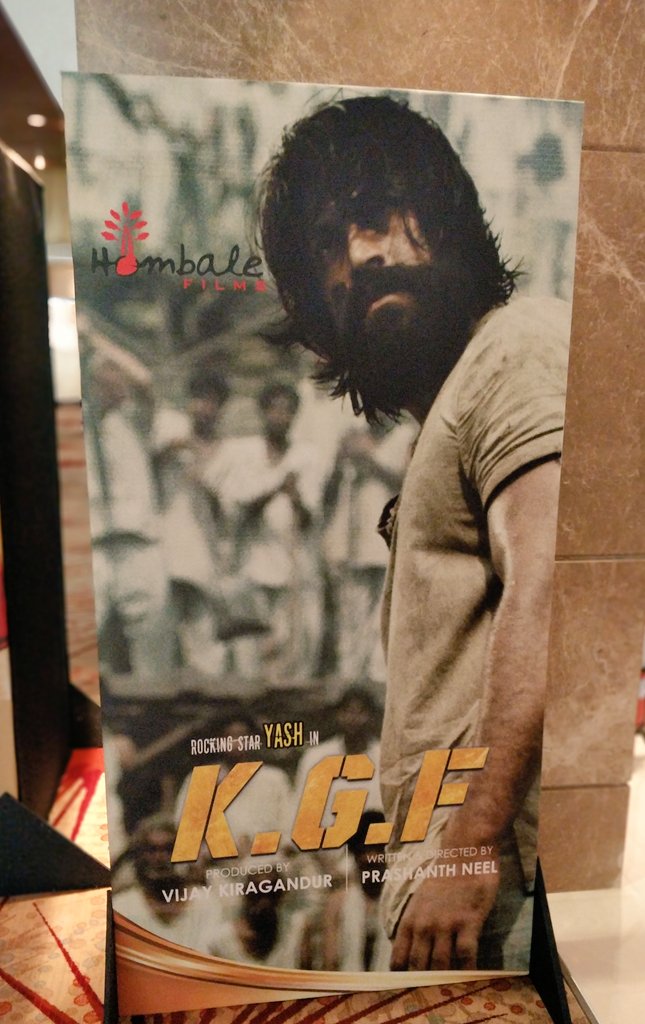 NameIsShreyash's tweet photo. #KGFTrailer launch event - 8 Nov 2018 - Friday
#KGF2Trailer launch event - 27 Mar 2022 - Sunday
Guess #SalaarTrailer launch event date ? https://t.co/YYOkpZQEyO