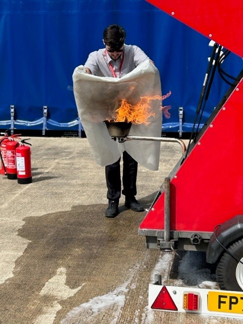 CSAR_Fire's tweet image. We had a fantastic time delivering fire extinguisher training to Ablebox last Friday!

They are now prepared with the information and hands-on experience to effectively combat the fire.

Contact us:

live-fire-training.co.uk/contact-us.html  

#CSARFire #Ablebox #FireSafetyTraining