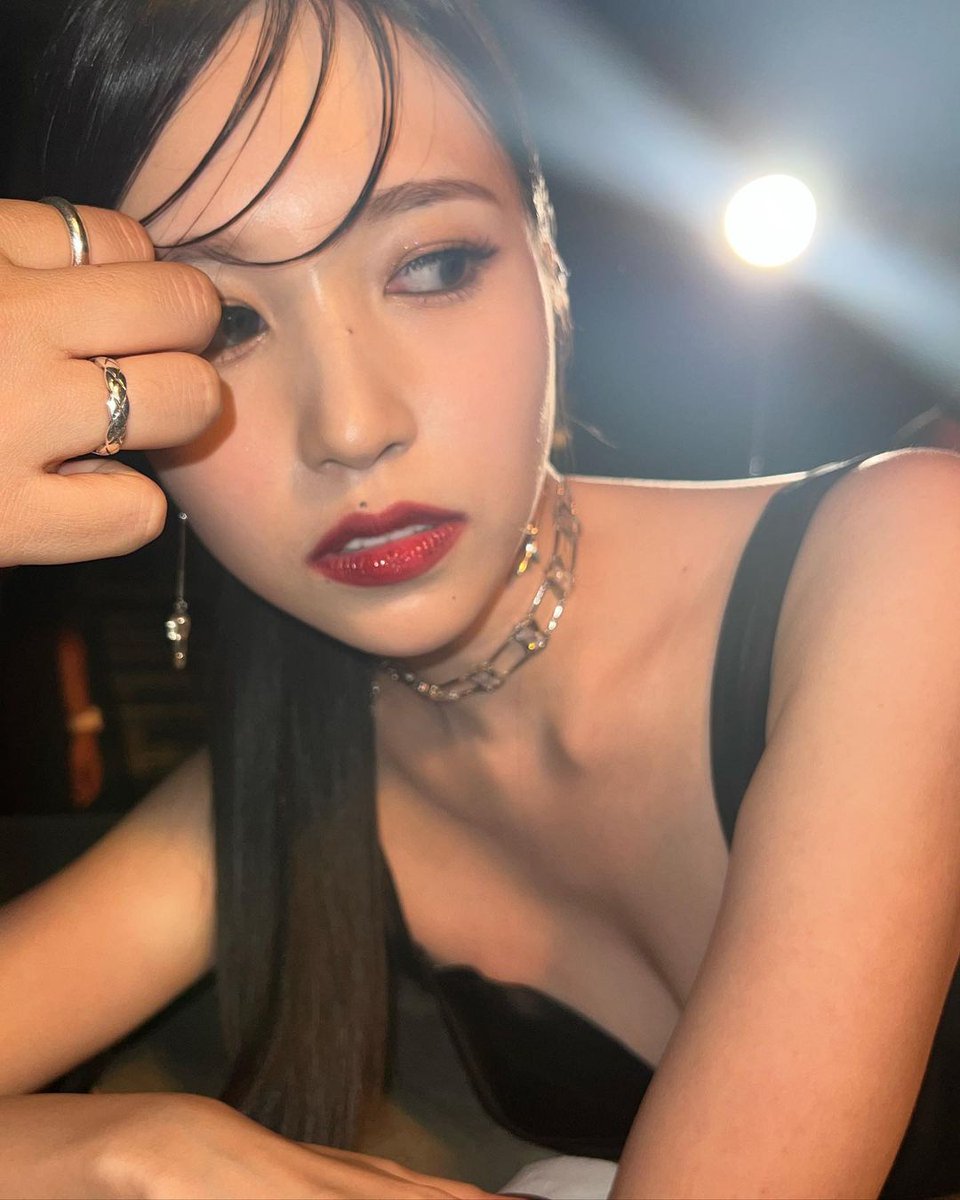 SubjectKpop's tweet photo. Mina's Instagram update

#TWICE #트와이스 @JYPETWICE https://t.co/1SPCnOJKzi