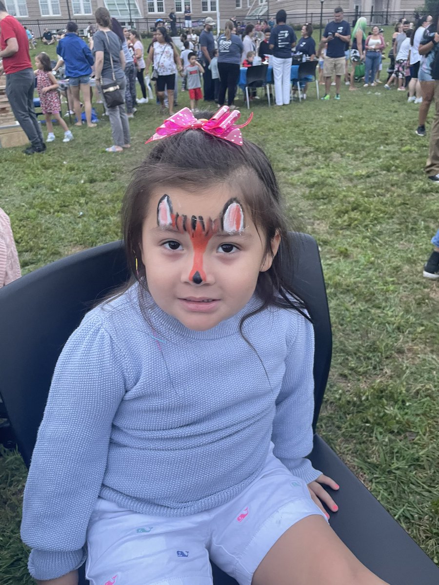 Courtney Decker tweet media