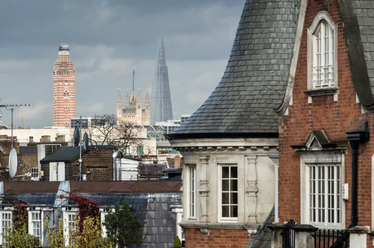 Discover the Ultimate Room with a View! 🏙️

From our Junior Suite, the Shard and the Tower of London are your neighbours in the skyline! 😍 Wake up to breathtaking sights and experience a stay like no other. 🌟 

Book now and elevate your view at Sloane Square Hotel📸