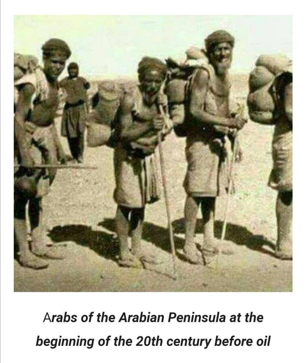 AlinLigo's tweet photo. @raed_arn هيا بنا نلعب لعبة الصور....ربما بينهم واحد من آل المالكي..، 😂🤮 https://t.co/yzuRuILfQ3