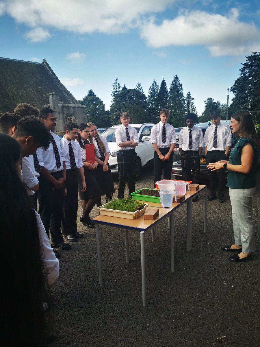 QVSchool's tweet photo. Higher Geography students studying the Hydrosphere this morning #ActiveLearning #SuccessfulLearners 🙌🌎💧 https://t.co/BEUA9FSY4Y