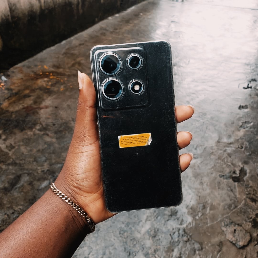 iwale_lucky's tweet image. It's been 7 months with Infinix Note 30 VIP - an incredible journey from launch to now. I started as a beta tester and now I've received the Note 30 VIP as a gift, a true masterpiece. Grateful to Infinix team, we made it better together. Exciting times!
 #InfinixNote30VIP