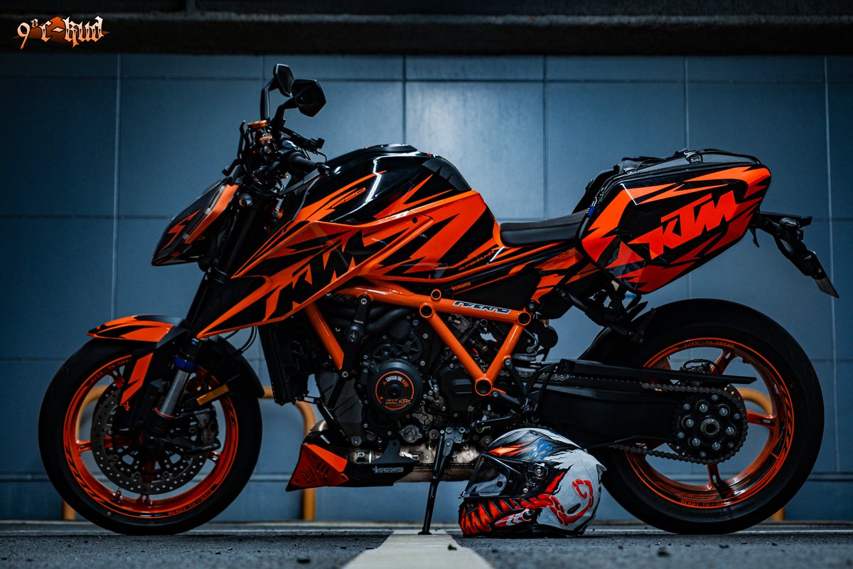 Skyblue_Monster's tweet photo. #真横の美学
①GSX-S750(現役バリバリ)
②F3RC800(😭)
③④1290 SDR(現役バリバリ) https://t.co/qB6vYkjZTW