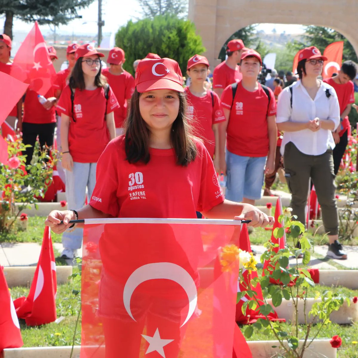 30 Ağustos, Büyük Türk Milleti'nin 7 düvele dur dediği tarihtir. 
Dumlupınar'da; "Zafer, zafer benimdir diyebilenindir...” diyen Gazi Mustafa Kemal Atatürk ve istiklâl kahramanlarımızı saygı ve rahmet ile anıyoruz.