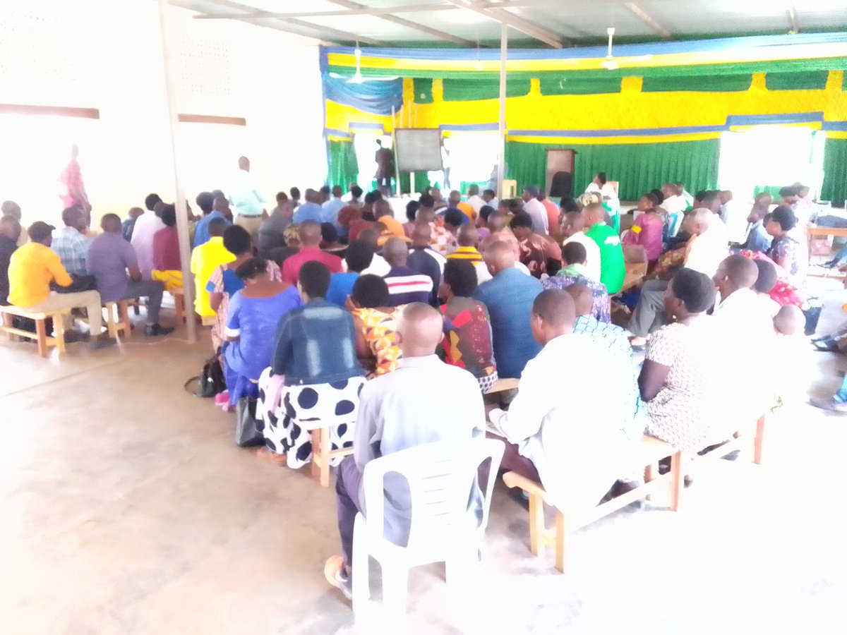 Uyu munsi tariki ya 30/08/2023 Umurenge wa <a href="/RuhuhaBugesera/">Umurenge wa Ruhuha - Akarere ka Bugesera</a> wakiriye amahugurwa y'iminsi ibiri yateguwe n'Akarere ka <a href="/BugeseraDistr/">Bugesera District</a> ku 𝗺𝗶𝘆𝗼𝗯𝗼𝗿𝗲𝗿𝗲 𝗻'𝗶𝗺𝗶𝗰𝘂𝗻𝗴𝗶𝗿𝗲 𝘆'𝗶𝗯𝘆𝗮𝗻𝘆𝗮 𝗯𝘆𝗮𝘁𝘂𝗻𝗴𝗮𝗻𝘆𝗶𝗿𝗶𝗷𝘄𝗲 𝗸𝘂𝗵𝗶𝗿𝗮 ibihingwa.