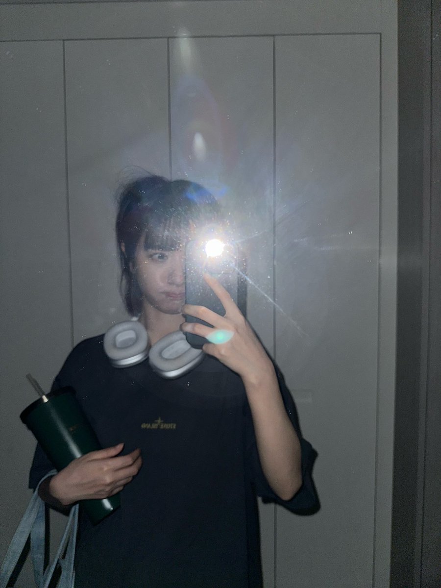 bonajiyeonHQ's tweet photo. 230830

Bona’s selfie after she slept well in the car ride going home from work 😅

#김지연 #KimJiYeon #宇宙少女 #WJSN #우주소녀 #BONA #보나 https://t.co/xvbKuqsQDh