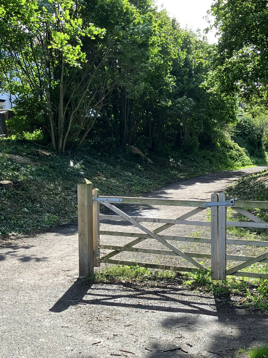 Mcgourty22N's tweet photo. Here we go…. #longwalk #WirralWay https://t.co/CAXhOA2qma