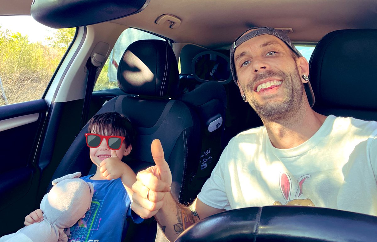 JesuslVivas's tweet image. The only thing similar to “Keep Building” web3 is to “Keep building” IRL 🏡#LANDPLOT 😎