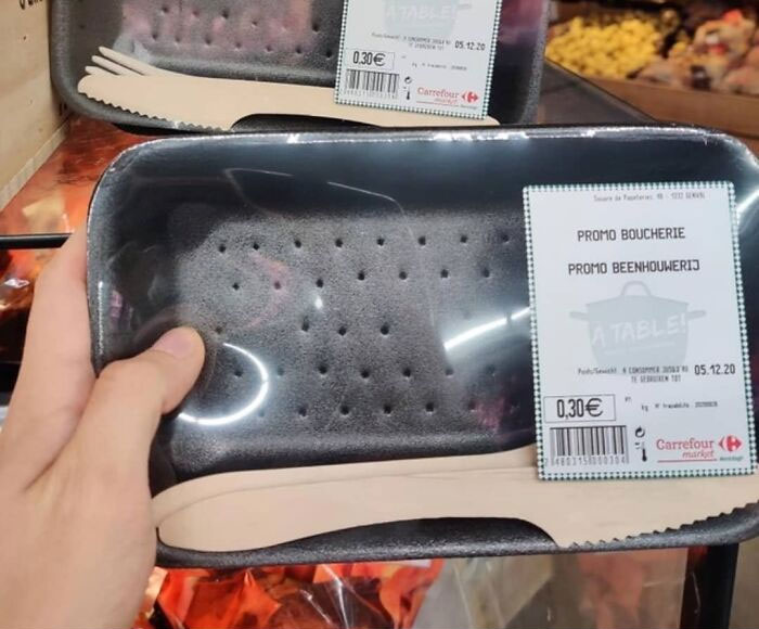 La fiesta del plástico. Viva el plástico!  
By <a href="/CarrefourES/">Carrefour España</a> <a href="/CarrefourFrance/">Carrefour</a> 
#FelizMiercoles aunque se acabe el mundo.