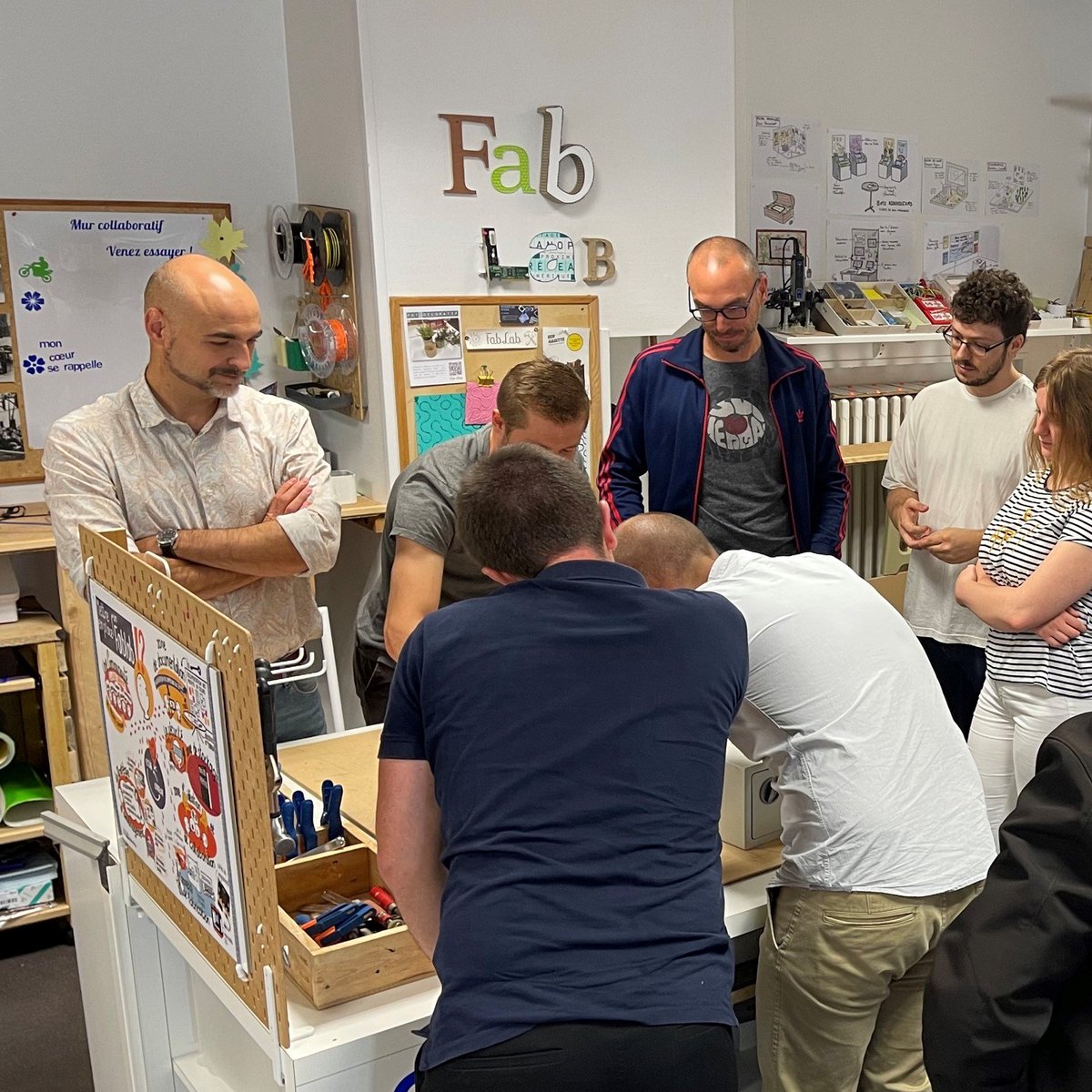 Canope_DTNorm's tweet photo. Bienvenue aux 1⃣4⃣0⃣ #NouveauxEnseignants @ac_normandie 1⃣ programme riche de découvertes : #EscapeGame apprendre par le jeu, faciliter les apprentissages avec les outils #LaBInclusif et connaître les ressources d'(auto)formation @reseau_canope Excellente #rentree2023 à vous❗️ https://t.co/BO497Iwtk5