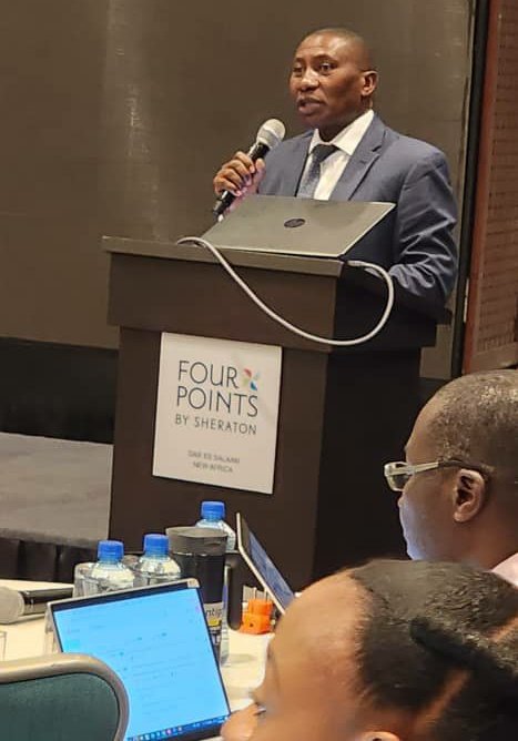 AUC_CAADP's tweet photo. The Director of ARD @bahiigwa, opens Continental @AUC_CAADP BR Data Validation Mting in #Tanzania with experts fro #RECs &amp; #Stakeholder organisations.He emphasized #DataQuality as key to #CAADPBR process.The report will be presented to @_AfricanUnion PolicyOrgans &amp; #HoSG   Summit https://t.co/ksu7lZw0E4