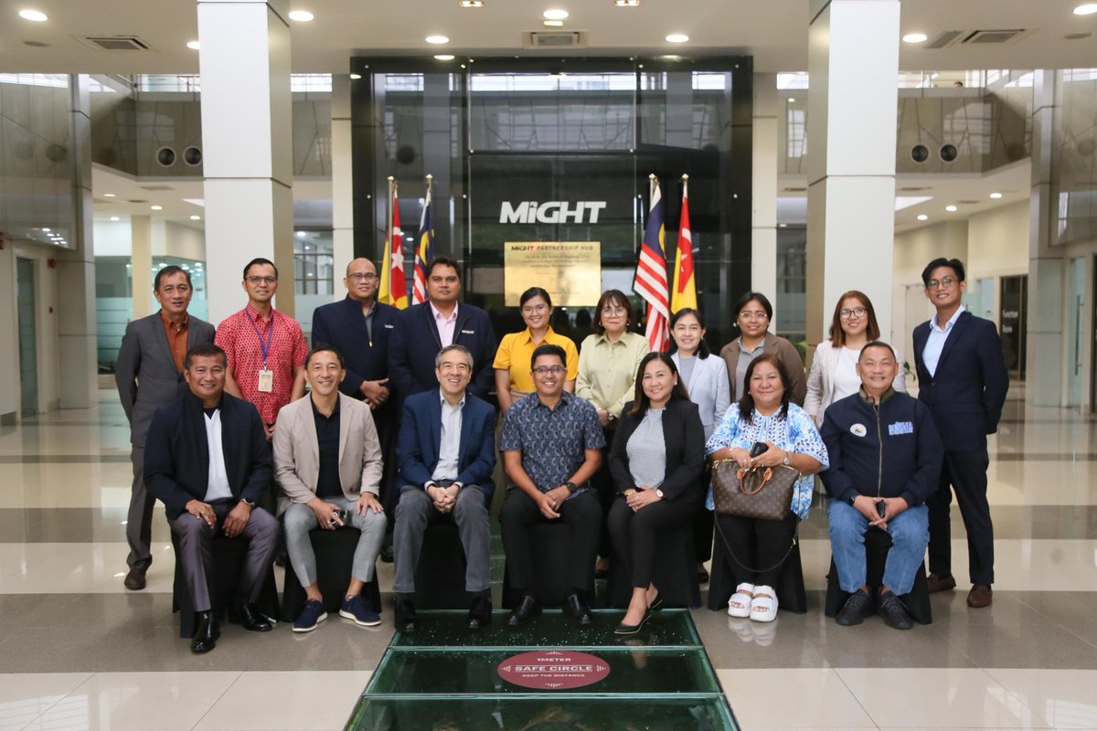 Rushdi_Rahim's tweet photo. Conversations with delegates from Local Government of Makati City via a program organized by Asian Institute of Management to increase the participants’ knowledge &amp; competencies on futures thinking. 
@mightmalaysia working together for #BetterFutures. https://t.co/TAgiSG74by