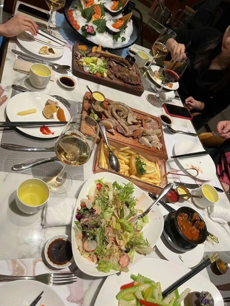 The capacity of the stomach today is 256G