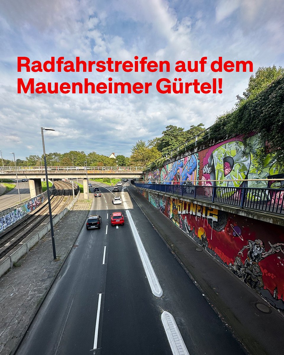 Auf dem Mauenheimer Gürtel wurde unterhalb des S-Bahnhofs Geldernstraße/Parkgürtel eine neue Fahrradspur mit baulichen Elementen fertiggestellt! Damit könnt ihr jetzt zwischen Ehrenfeld und Nippes komfortabler und sicherer mit dem Rad fahren!🚲  ➡️stadt-koeln.de/politik-und-ve…
