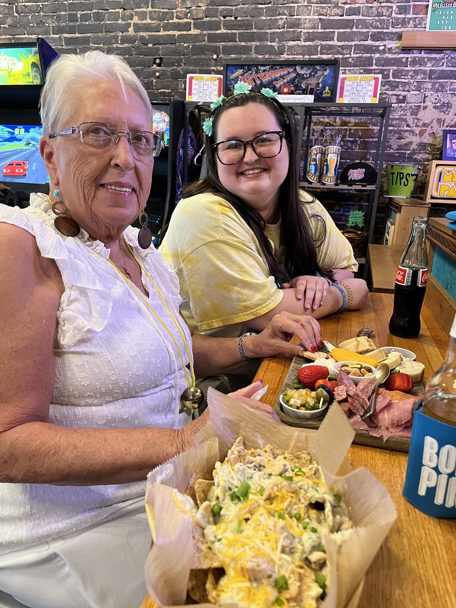 WoodBridgeHC's tweet image. Our Customer Satisfaction Survey comes out this week! Here are reasons WoodBridge Life Enrichment deserves a 5! 
#whyitrilogy #CSS #fallCSS