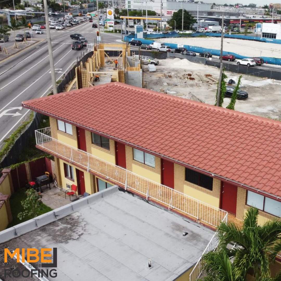 MibeRoofing's tweet photo. ¿Necesita reparar Instalar Remplazar Techos Westchester? 
Estamos preparados para solucionar su situación.
Disponibilidad inmediata.
Reparamos techos de Tejas, Shingles, Metal y Planos. 
Visítenos: https://t.co/v8eRVfUAVU
#RemplazoTechosWestchester https://t.co/gZtrq6NV6N