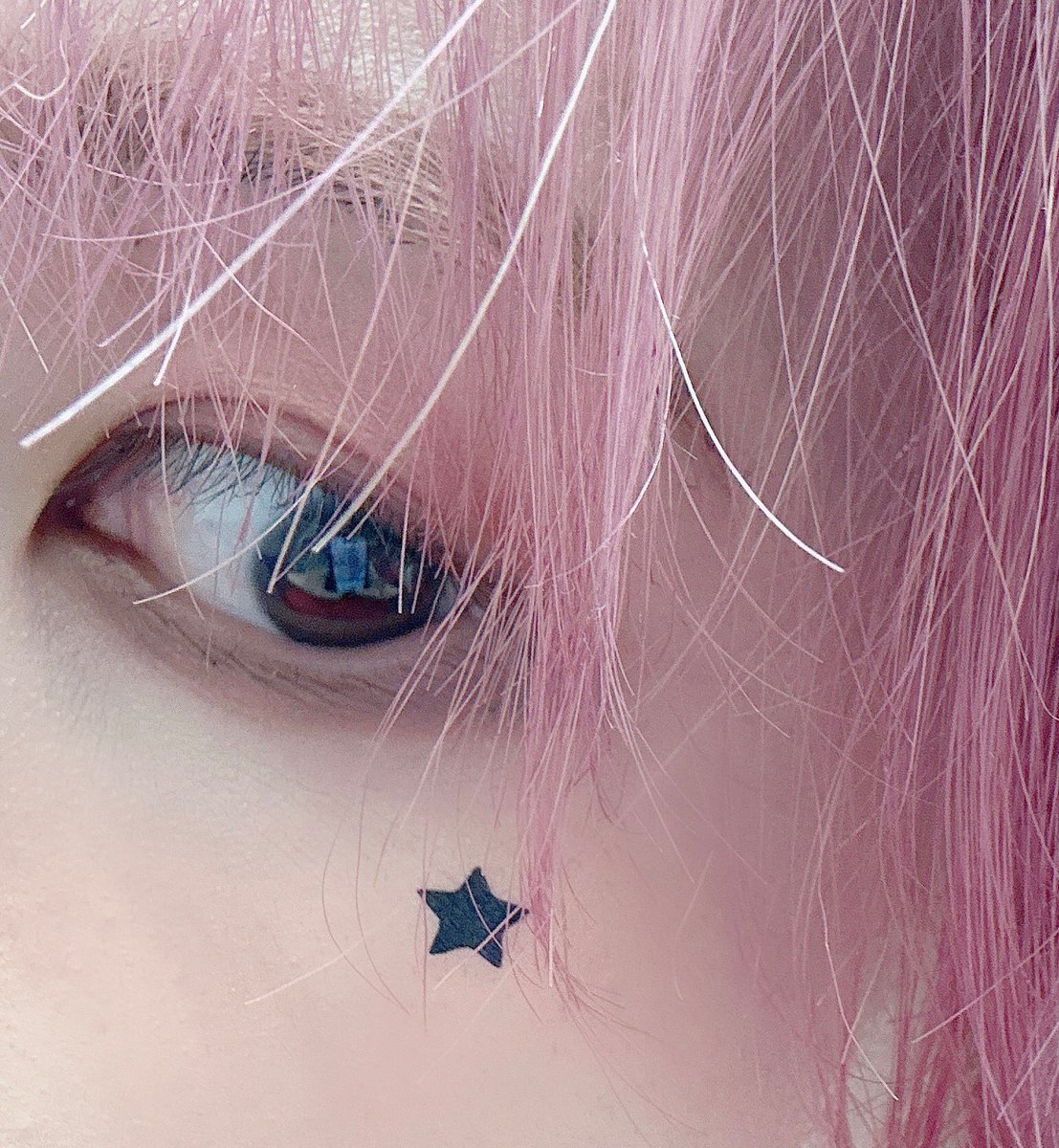 members_MIRAE's tweet photo. [#리안]
いつもどこかのすみっこでひっそりと暮らしているリアソ。ここがおちつくんです。 https://t.co/mSK2gXpyeK