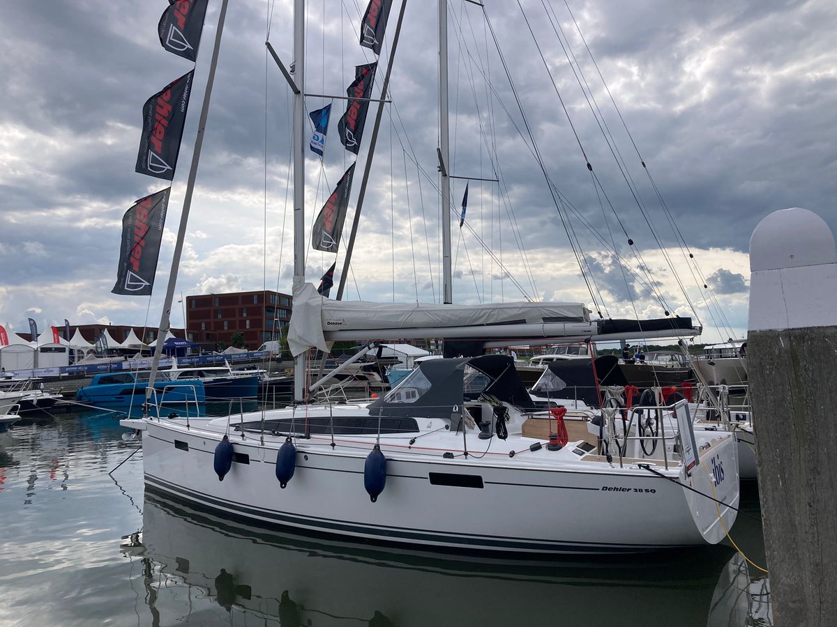 tvl11244988's tweet photo. Tiswa op de HISWA #bootshow https://t.co/i80v1nSYtv
