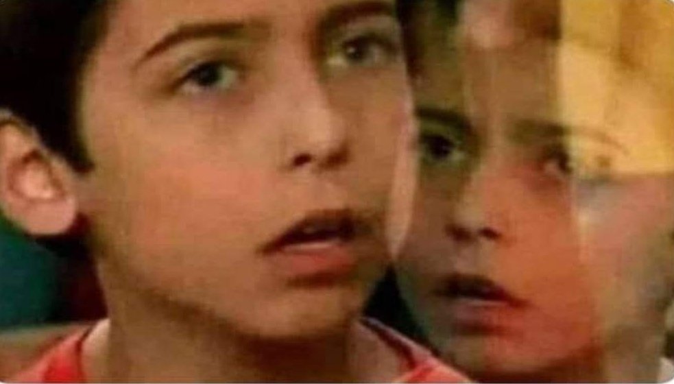 soycamarero's tweet image. Un café con leche de sobre que no esté muy cargado de café.