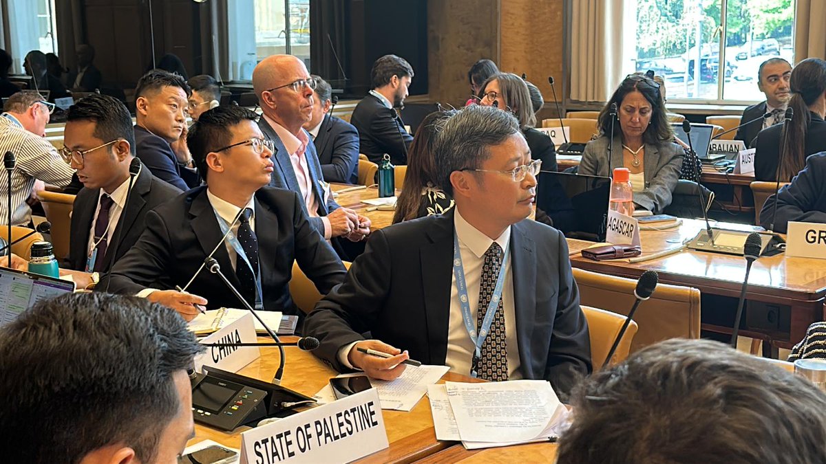 GENetwork's tweet photo. @NouraKayal @WWaterForum10 @IndonesiaGeneva @PMEgypt_Geneva @NLinGeneva @GenevaWaterHub @SRWatSan @WMO @UN_Water @WHO @COP27P @UNECE_Water @UNECE From highlighting #hygiene and source-to-sea management, panelists underscored the continued need to see #water issues in a holistic manner, "finding connectivity beyond complementarity". https://t.co/ZHSVD1sSdF