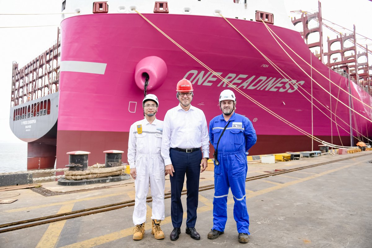 Great to be in Shanghai with the <a href="/DNV_Group/">DNV</a> Executive Committee and Board of Directors to meet customers, partners, and colleagues.

Starting with one ship surveyor in Xiamen in 1888, DNV today has 1,000 experts in 20 cities in China serving a diverse range of customers.