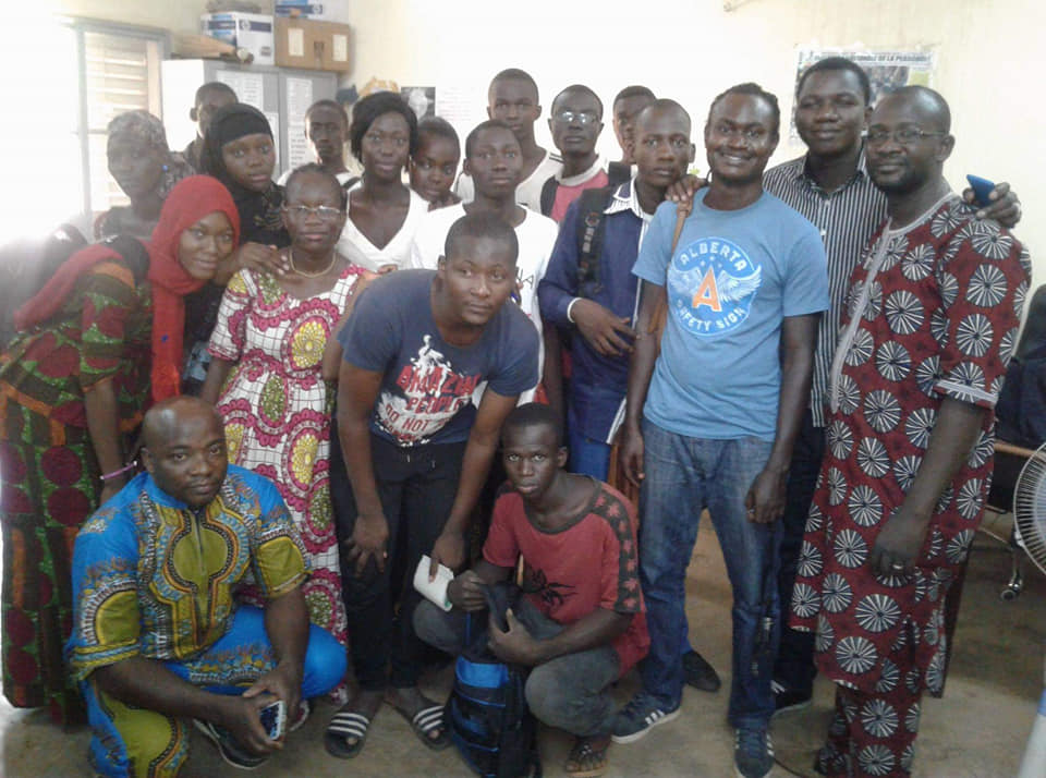 amkulel's tweet photo. SOUVENIR - 30 Avril 2016 : 1er blog camp de la communauté des blogueurs du Mali - "Doniblog". J'avais eu le plaisir de présenter le premier session de formation sur : création, management et référencement d'un blog sur Wordpress https://t.co/xfuBcsqUDo