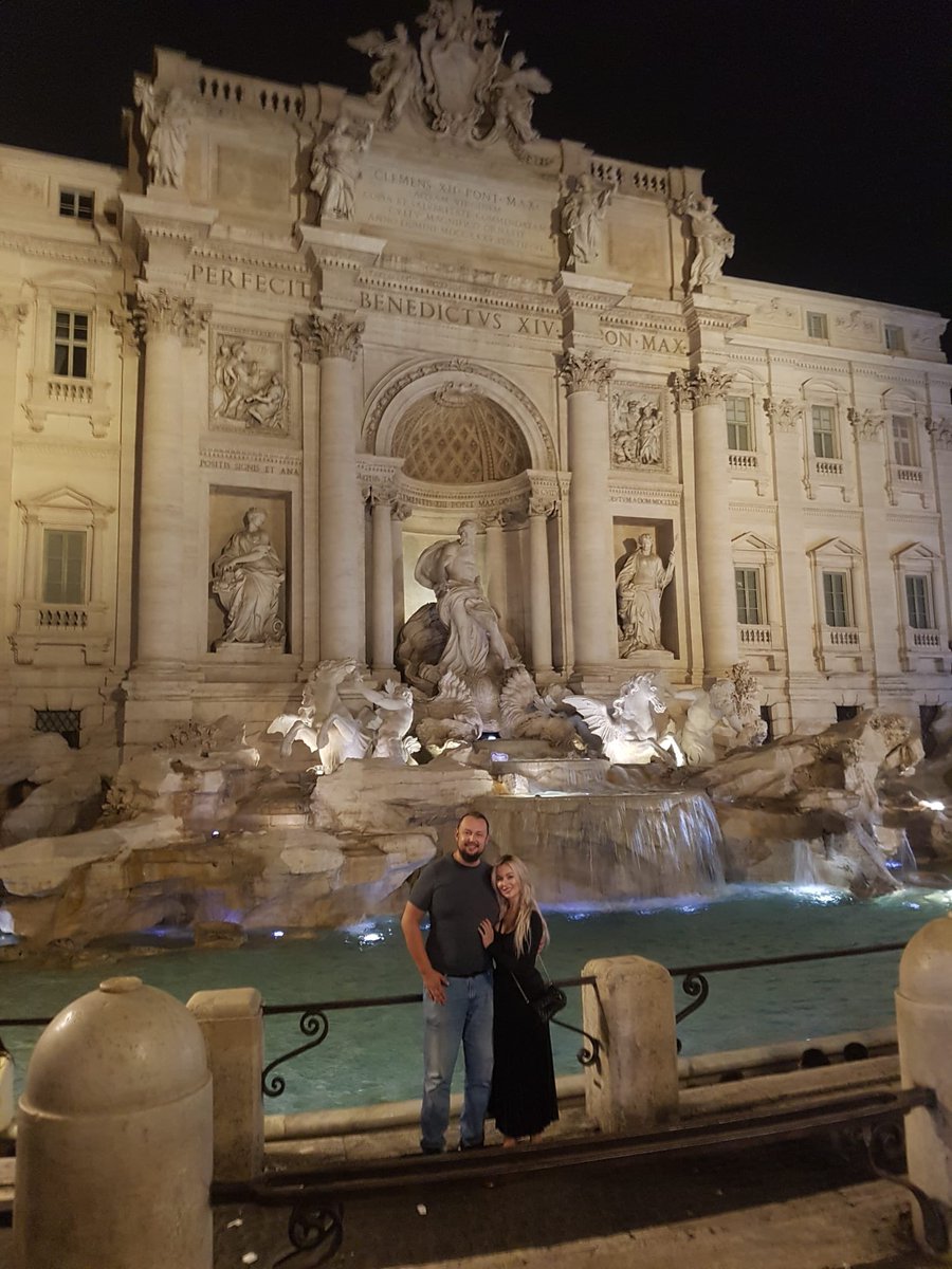 VitoGlazers's tweet photo. Rome at night @TorryHermann https://t.co/Ew8TTPGXup