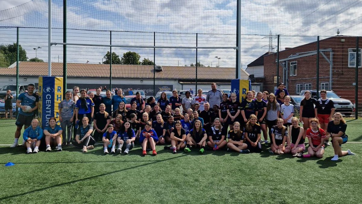 🎉Wrapping up our Girls RTP sessions for the summer on a high!🌞 We had a fantastic afternoon yesterday with 100 aspiring players joining us to receive top-class training🏉 🦏Shoutout to @leedsrhinos stars Caitlin Casey, Keara Bennett and Shannon Lacey for joining in the fun!🙌