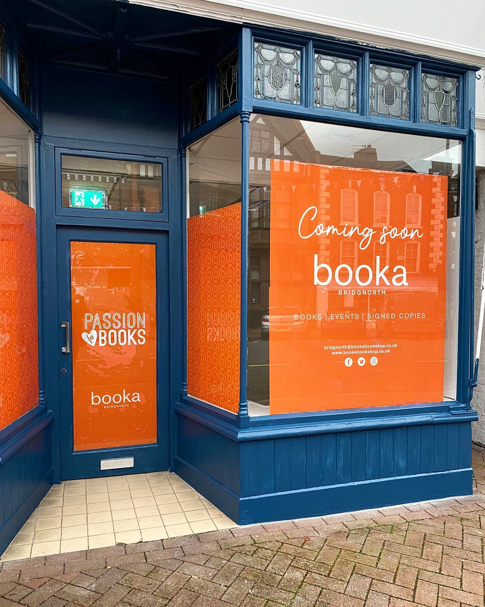 Tim of all Trades has been busy transforming Booka Bridgnorth this week - what do you think of the new look? 😍 🎨 

#bookabridgnorth #buildingabookshop #bookshop #booklover #painting #shopfront @LoveBridgnorth