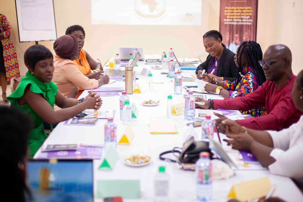 igedafrica's tweet photo. At a strategy and engagement conference with civil society organizations earlier this year in Ghana. The State Reporting Requirement to the African Commission on Human and Peoples Rights was covered.
#MaputoProtocol #IGEDAFRICA #Equalityforall #SOAWR #Baobab https://t.co/Y395hXtahG