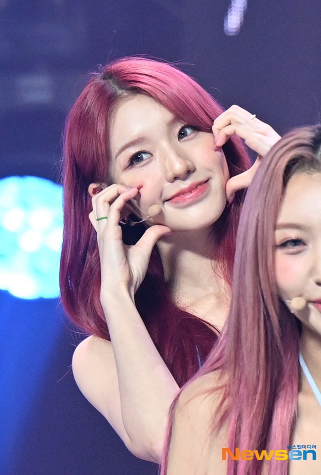 230830 쇼 챔피언 수담 
#시크릿넘버 #secret_number #수담 #soodam
<a href="/5ecretNumber/">SECRET NUMBER (시크릿넘버)</a>