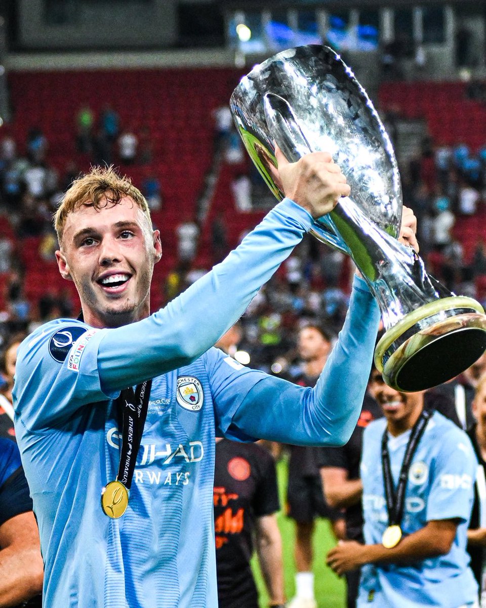 Htalkschelsea's tweet photo. Cole palmer for me is a absolute yes don’t get why loads of are fans are fuming he’s so good for his age wand of a left foot and can play on the wing and centrally in that 10 why the hell not? https://t.co/FxYYyXgj0Y