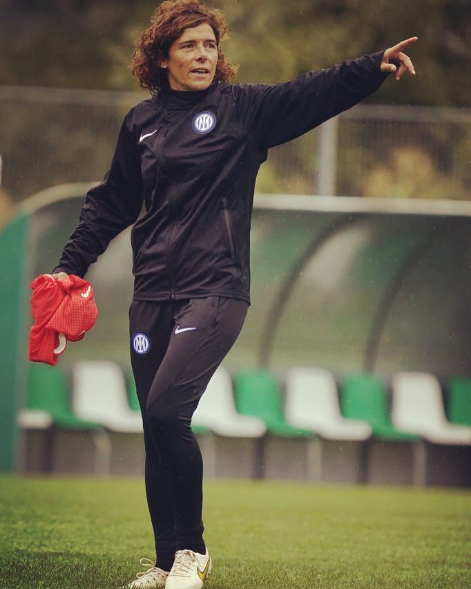 In attesa del debutto stagionale, proseguiamo con il nostro lavoro di preparazione! 💪⚫️🔵 #serieafemminile #iminter #inter #interwomen #mewe ⚙️ @Inter @Inter_Women