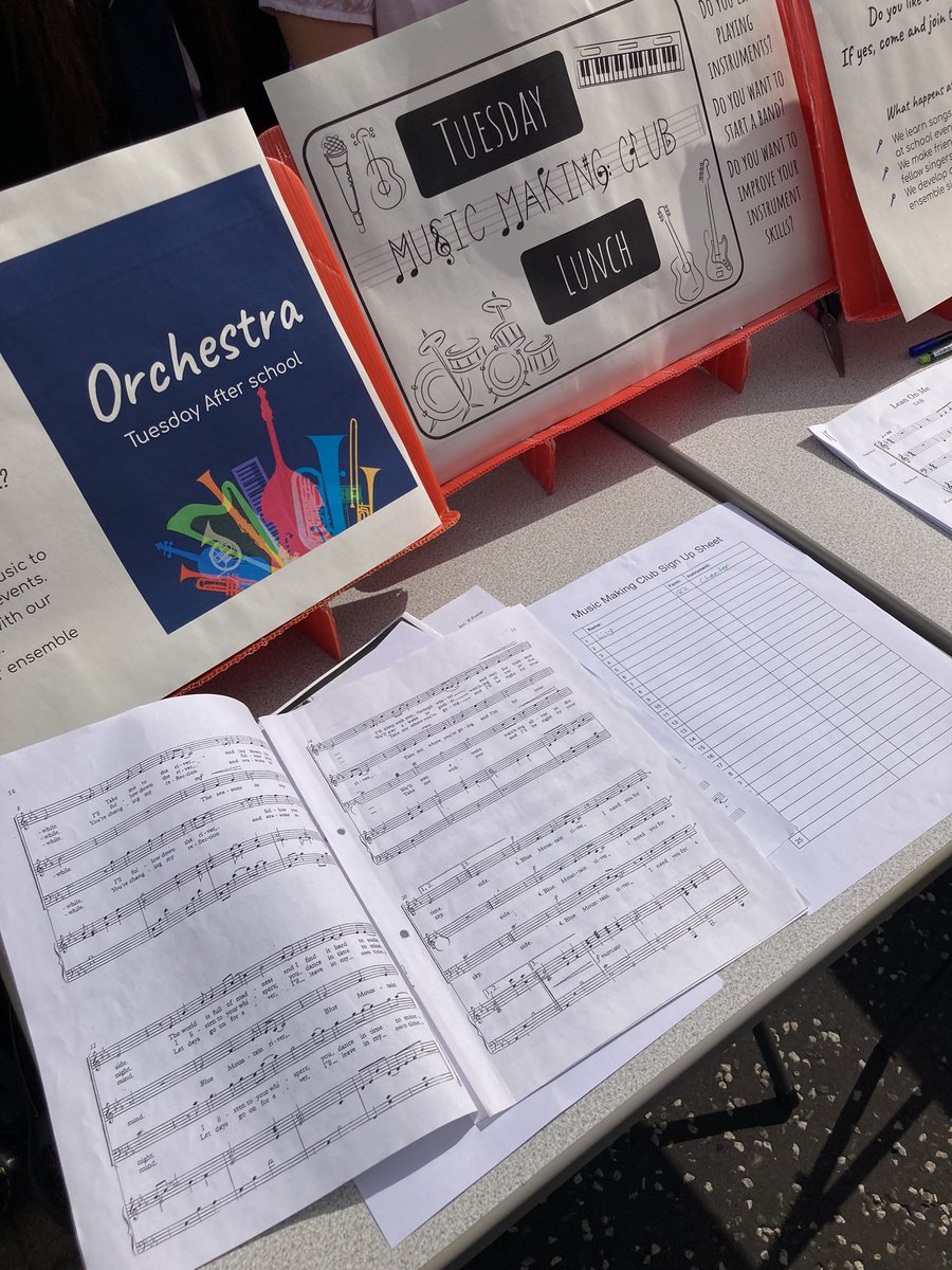 Come along to our music club sign up! Our new #musicambassadors are doing a great job promoting our wide range of groups and clubs.👏👏