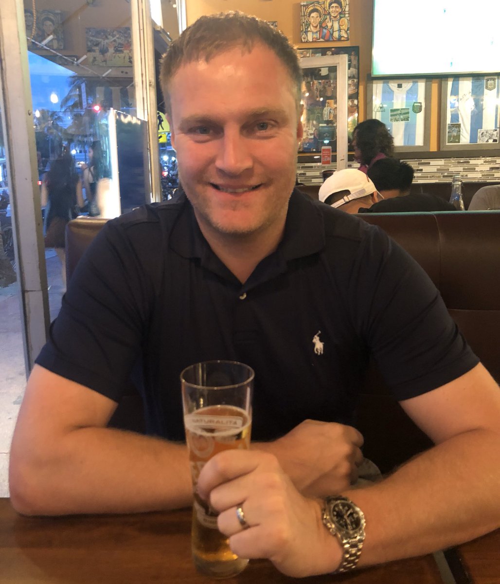 Þessir tveir mæta til okkar í dag og ræða ferlana sín.

Mikael mögulega besti leikmaður í sögu Íslands sem aldrei lék í efstu deild. Sumar sögur í þættinum eru bannaðar yngri en 18.

Kemur inn eftir hádegi