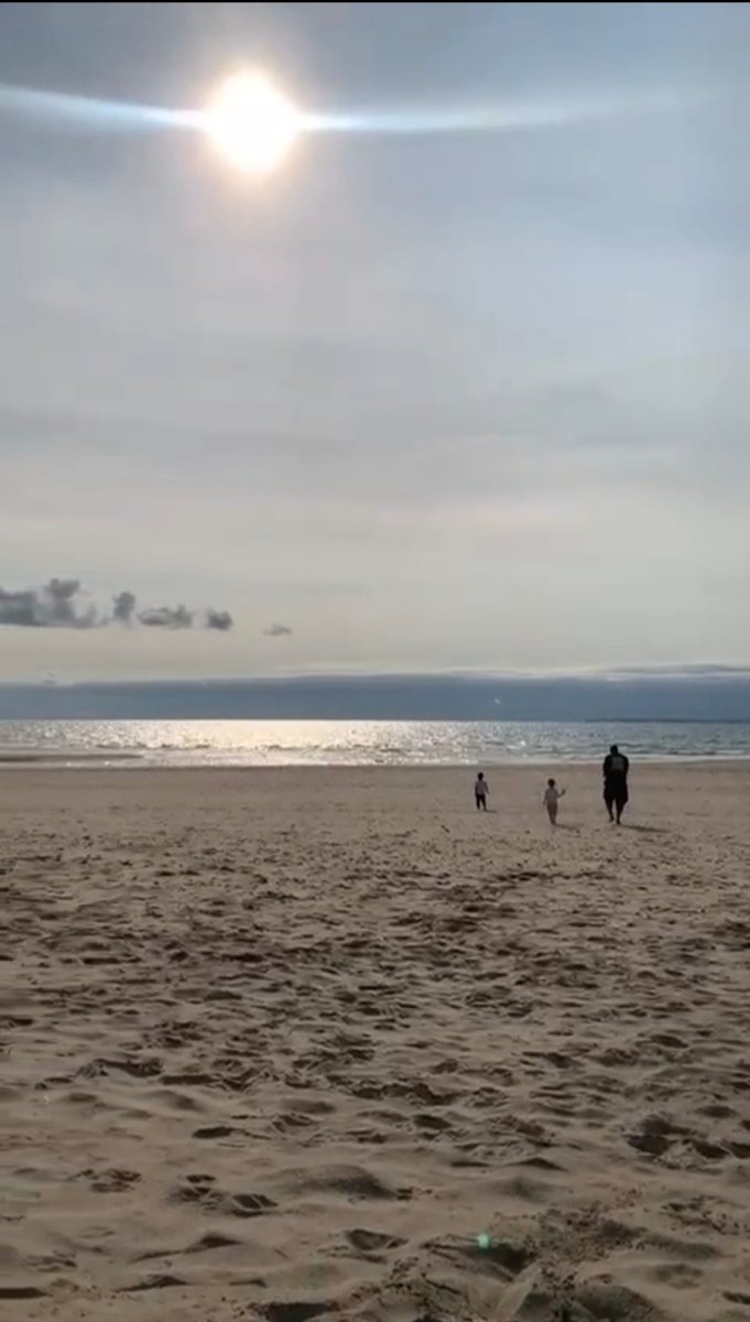 Son, Sea, Sand + my amazing niece. 

From the weekend so slightly cheating 😉

#AHPsActive #WeActiveChallenge #ShellIsland