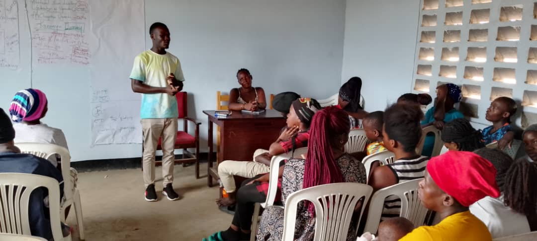 ACTogetherUG's tweet photo. Mentorship and coaching for young people trained in short term technical skilling.ππ° Special thanks to our guest, Mr. Ayebare Regan, who shared his journey from tailoring to the decoration field. π§΅β¨ #YouthEmpowerment #SafeInclusiveCities #DignifiedUrbanLife #BeeraSafe https://t.co/bFdsKOo2YC